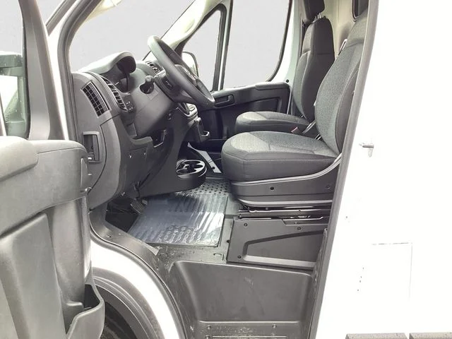 New 2026 Bright White Clearcoat Ram PROMASTER 2500 TRADESMAN CARGO VAN HIGH ROOF 136