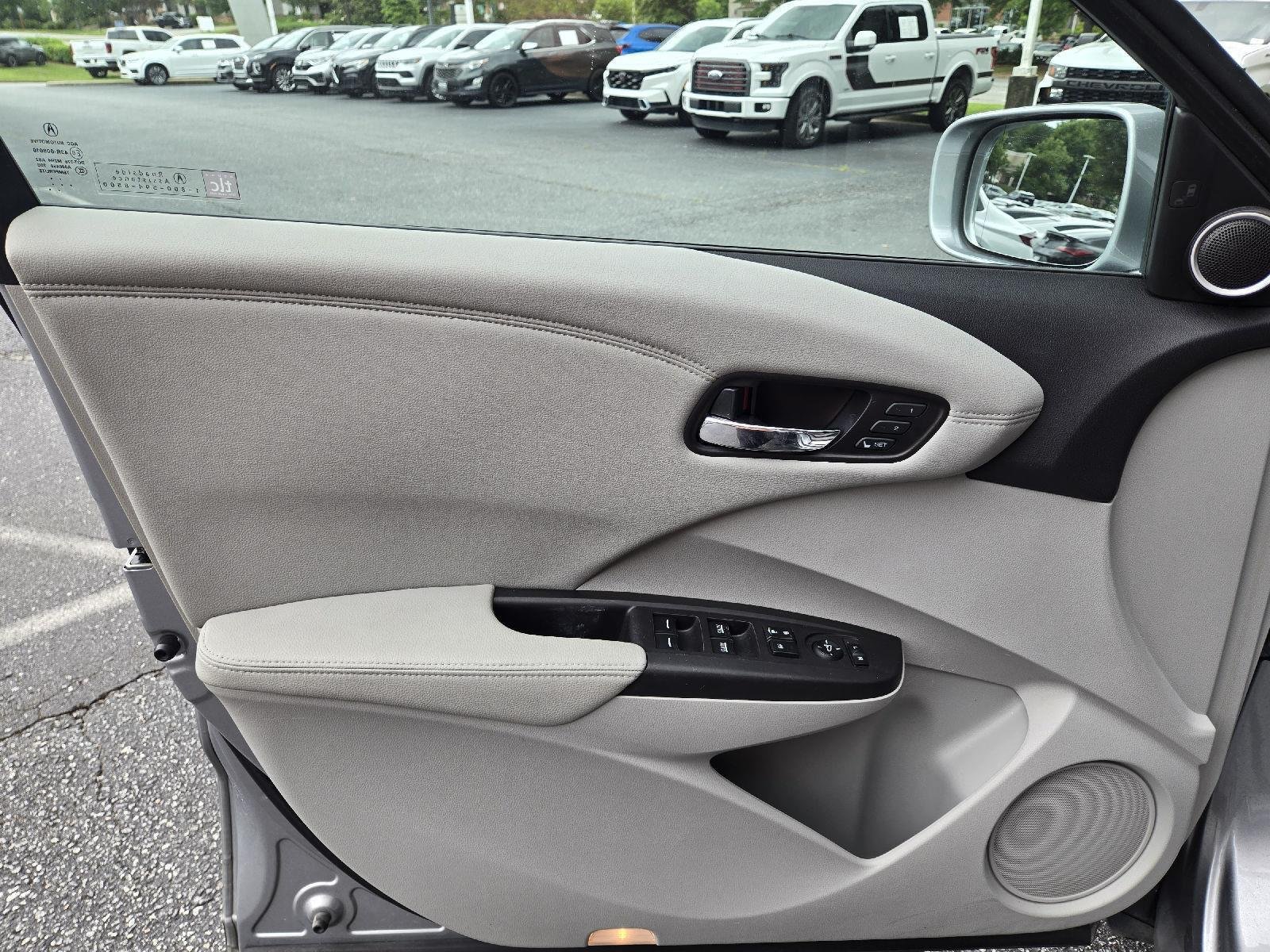 Used 2017 Lunar Silver Metallic Acura w/Technology Pkg image 8