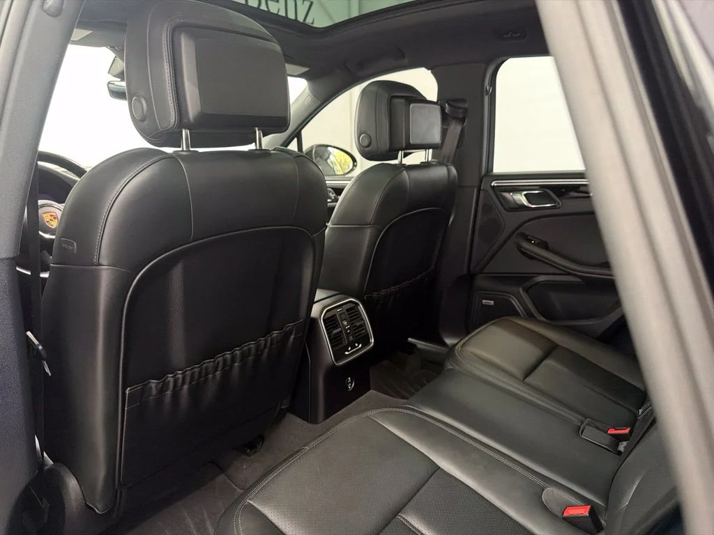 Used 2022 Black Porsche Base image 18