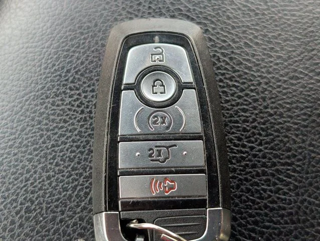 Used 2021 Magnetic Metallic Ford XLT image 33