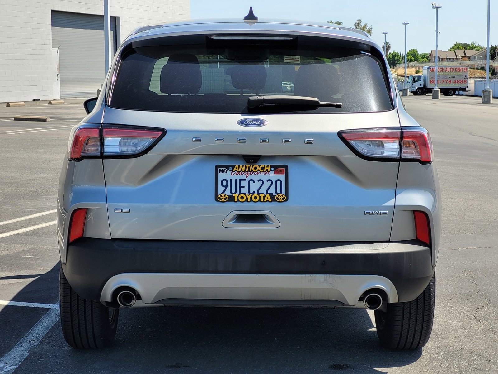 Used 2022 Silver Ford SE image 5