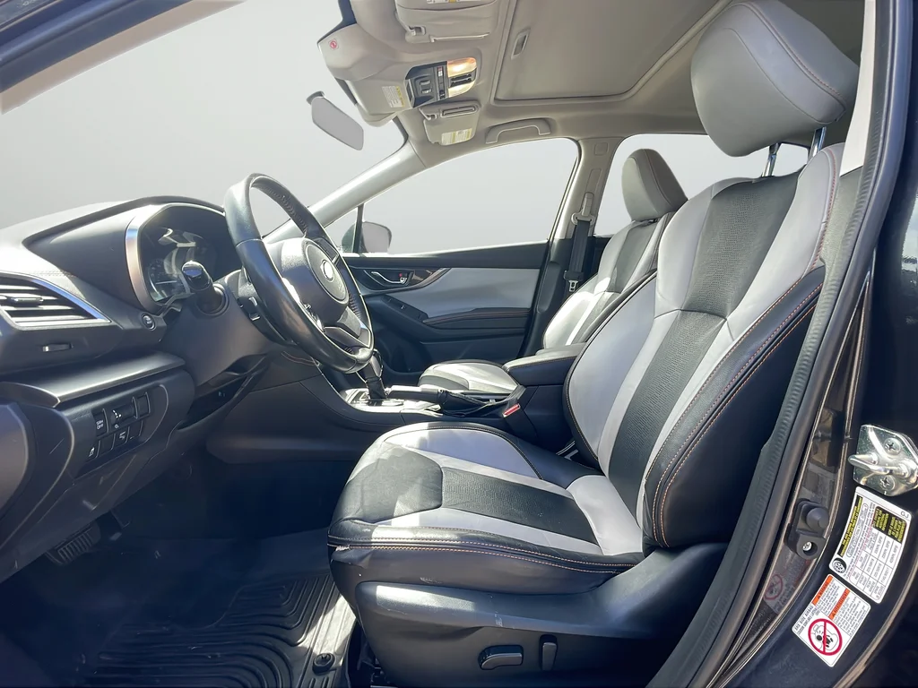 Used 2018 Gray Subaru 2.0i Limited image 10