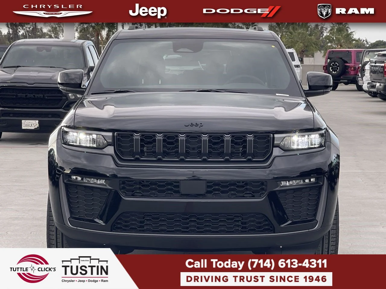 New 2027 High-Gloss Black Paint Jeep Limited image 8