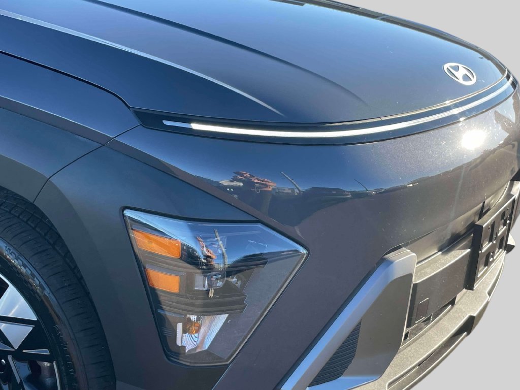 Used 2024 Gray Hyundai SEL image 9