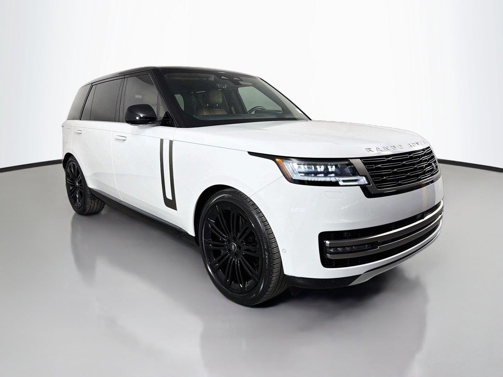 Used 2024 Fuji White Land Rover P530 SE LWB 7 SEATS image 3