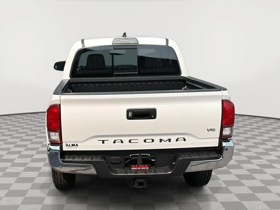Certified Used 2019 Super White Toyota SR5 image 27