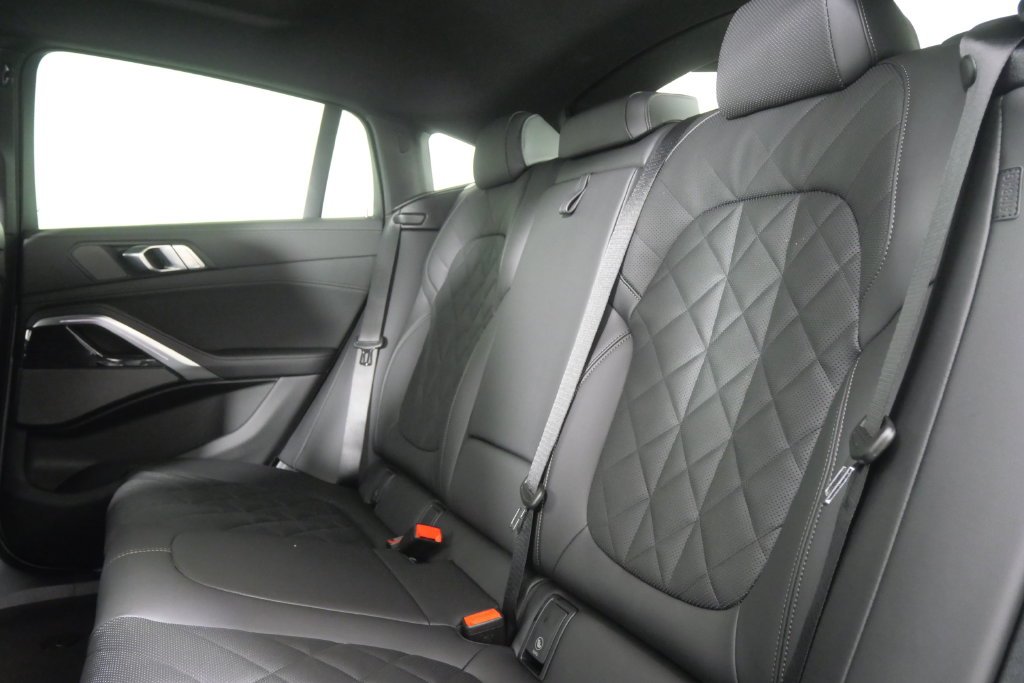 New 2027 Brooklyn Grey Metallic BMW xDrive40i image 16