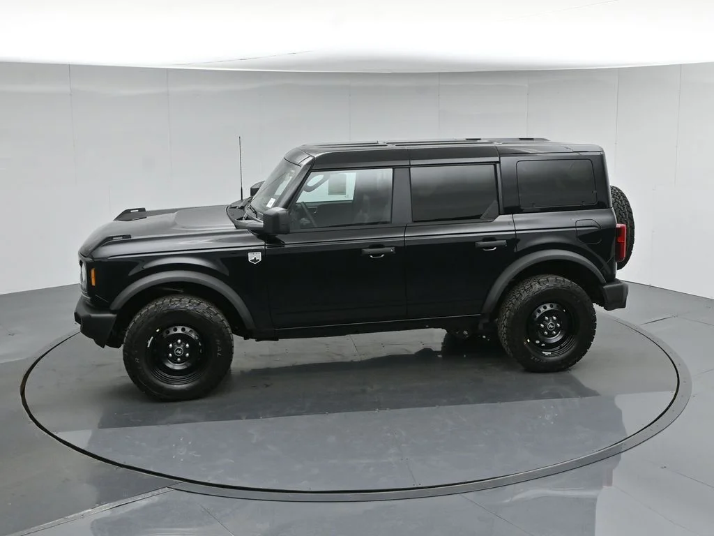 New 2026 Shadow Black Ford Big Bend image 40