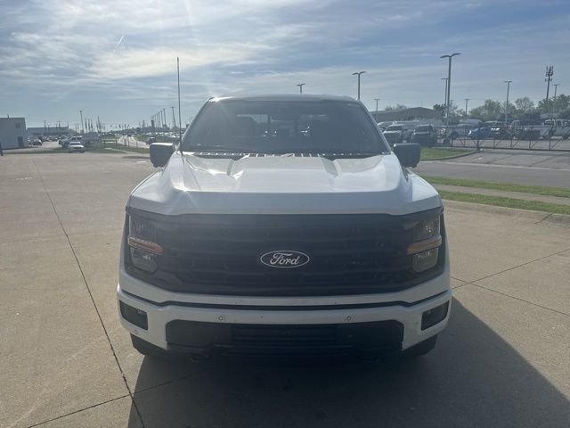 New 2026 Oxford White Ford XLT image 11