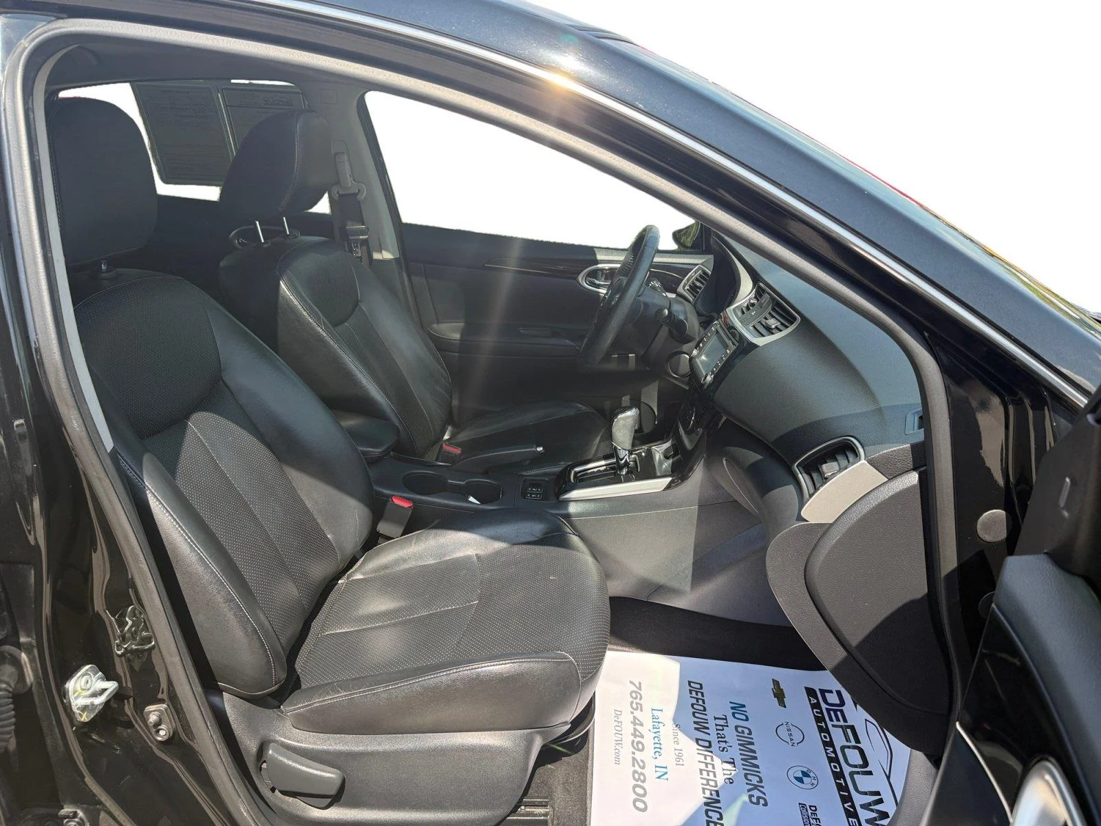 Used 2018 Super Black Nissan SL image 15