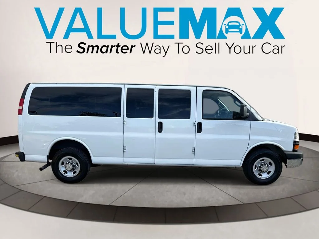 Used 2016 White Chevrolet LT image 2