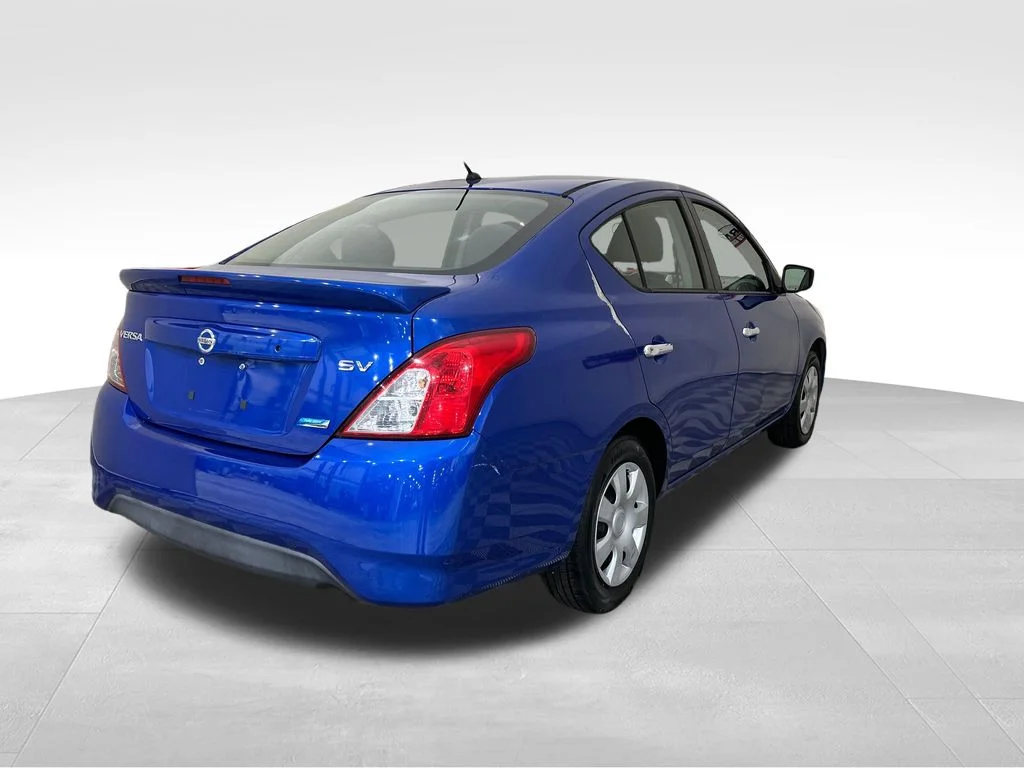 Used 2016 Blue Nissan 1.6 SV image 5