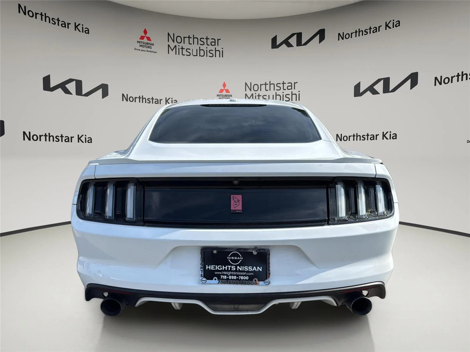 Used 2016 Oxford White Ford GT Premium image 6