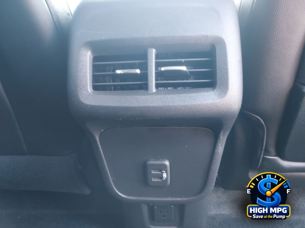 Used 2024 Silver GMC SLT image 25