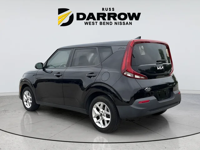 Used 2022 Black Kia LX image 4