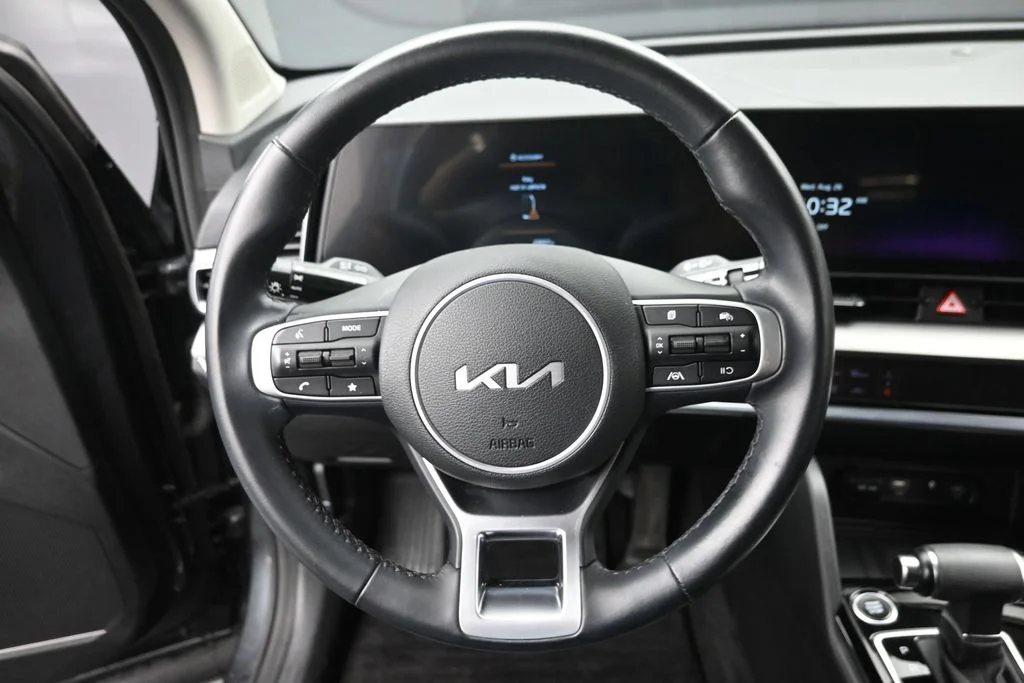 Used 2024 Gray Kia EX image 17