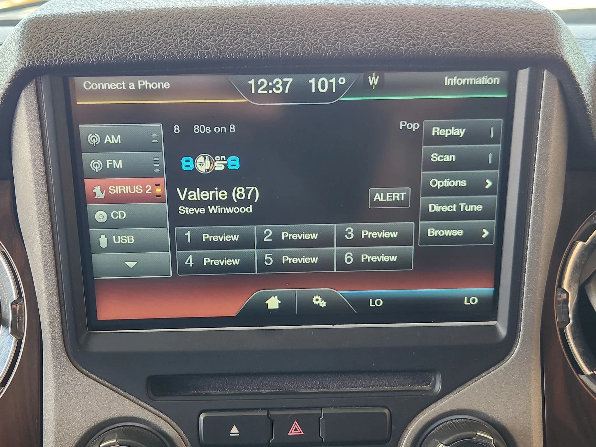 Used 2015 White Platinum Metallic Tri-Coat Ford Lariat image 16