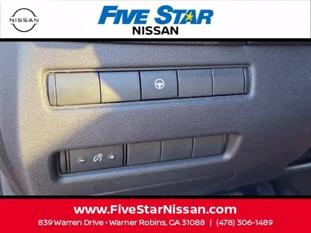 Used 2021 Red Nissan SV image 27