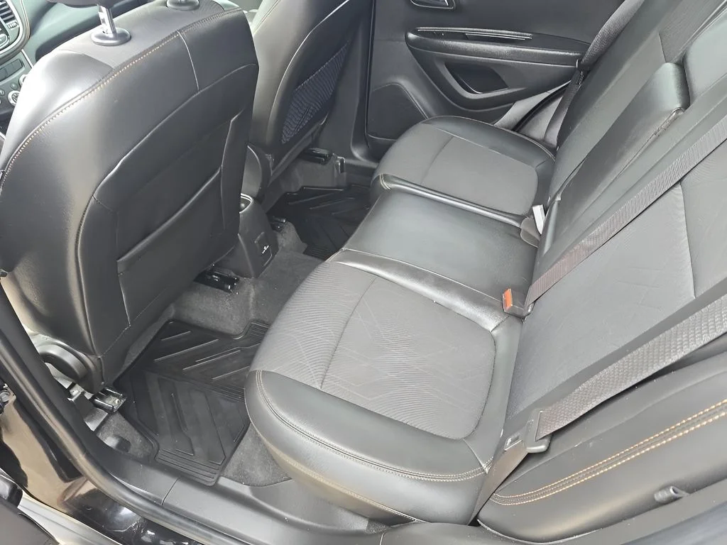 Used 2019 Black Chevrolet 1LT image 24