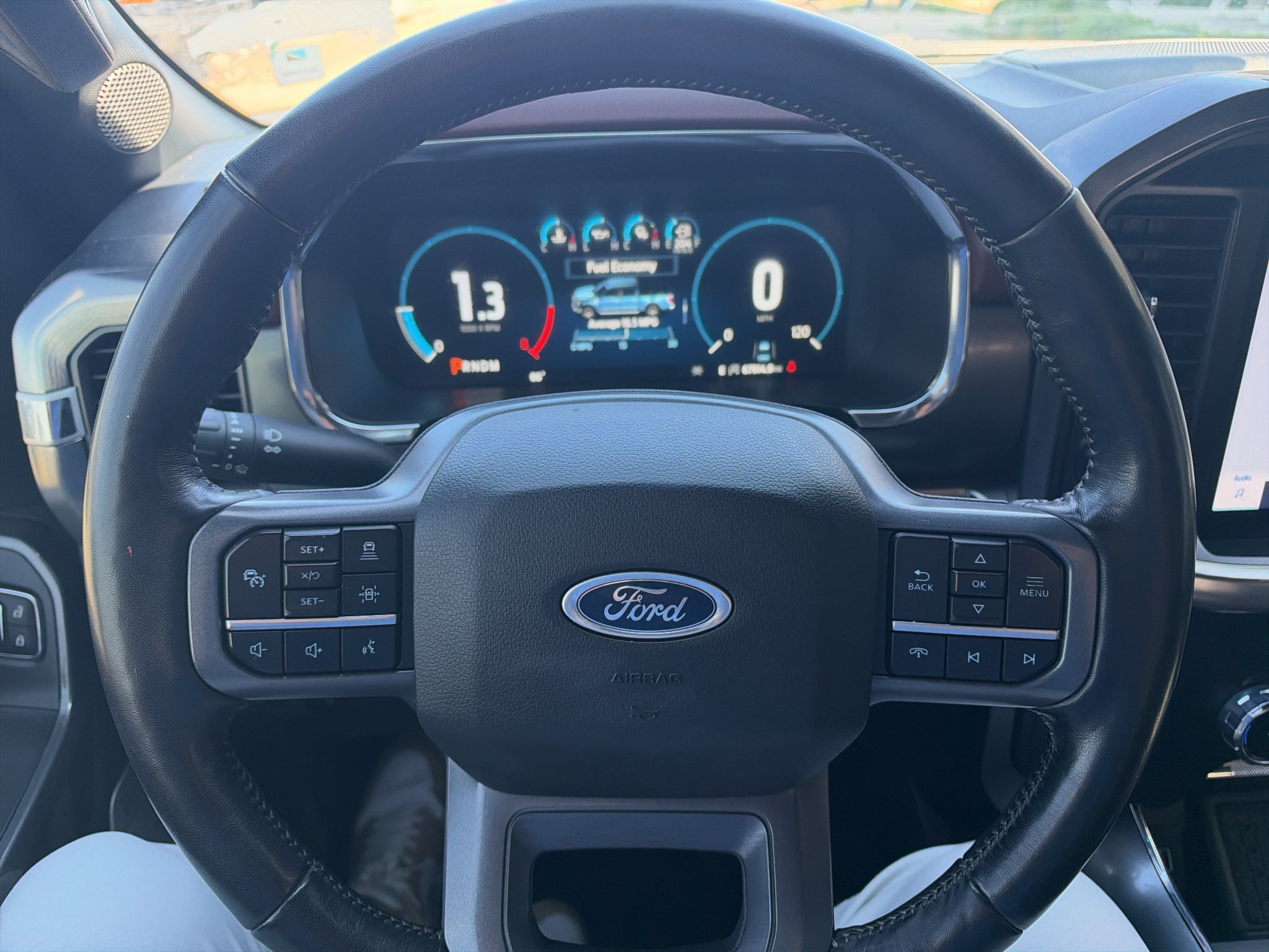 Used 2023 Agate Black Metallic Ford LARIAT image 15
