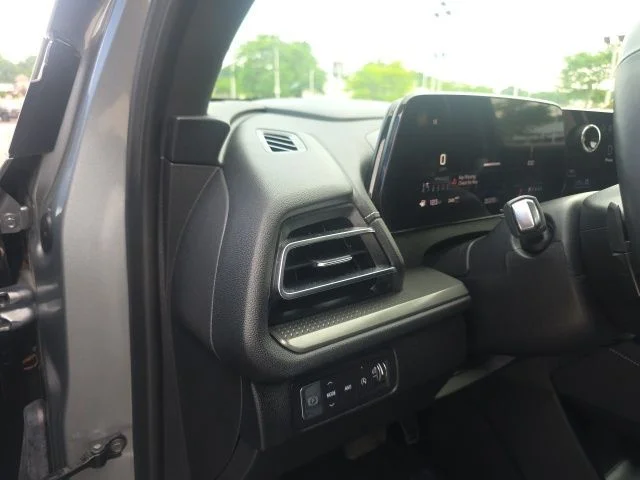 Used 2025 Gray Chevrolet LT image 15