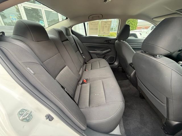 Used 2025 White Nissan 2.5 SV image 27