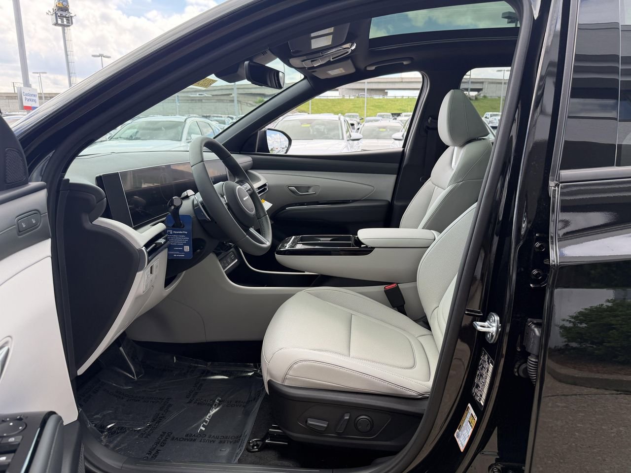 New 2026 Ash Black Hyundai Limited image 32