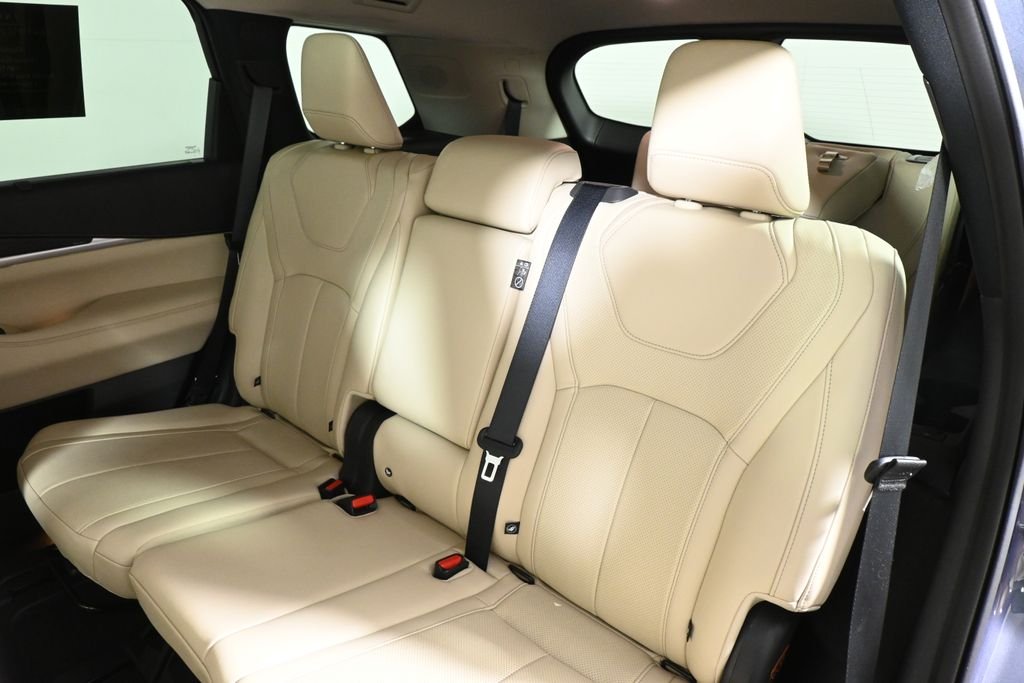 Certified Used 2023 Blue INFINITI Sensory image 4