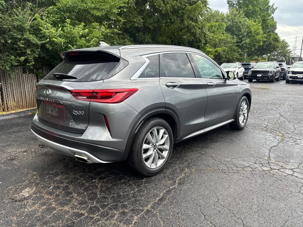 Used 2021 Graphite Shadow INFINITI LUXE image 3