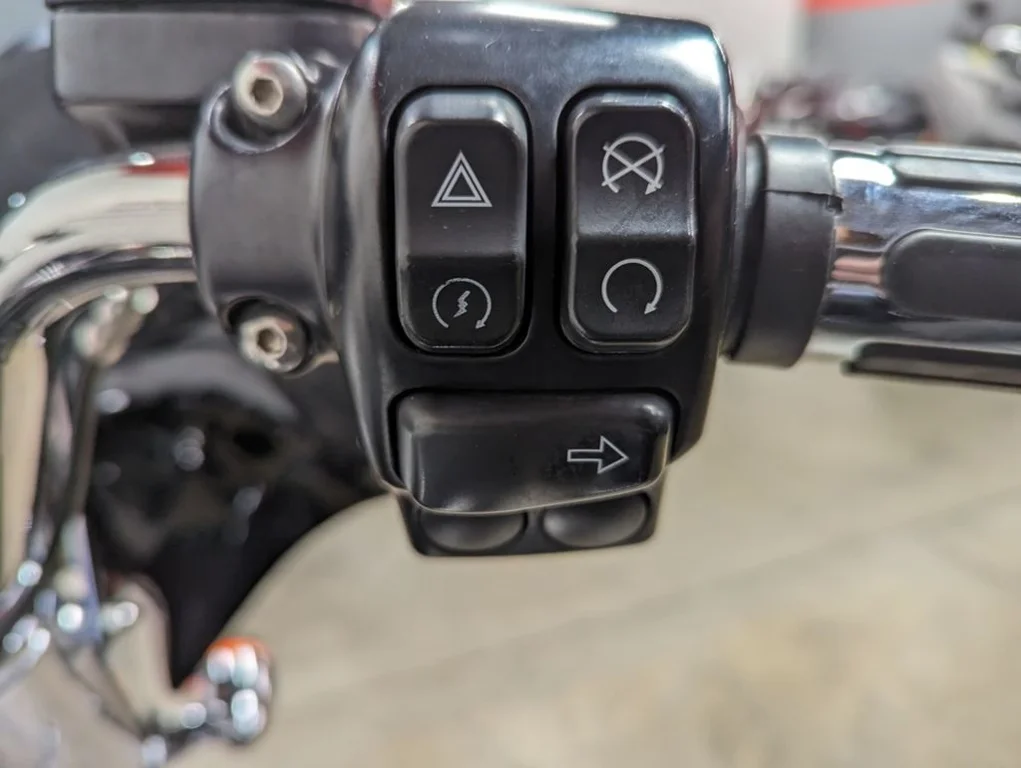 Used 2015 BLACK Harley-Davidson®  image 15