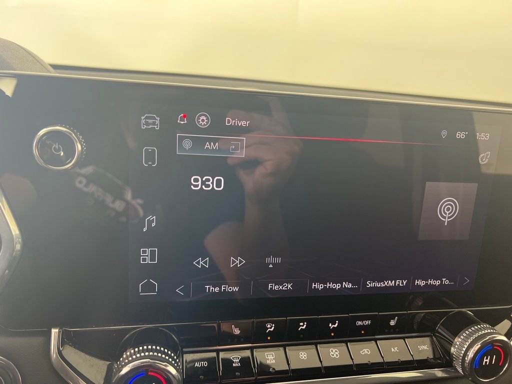 Used 2024 Onyx Black GMC Elevation image 12