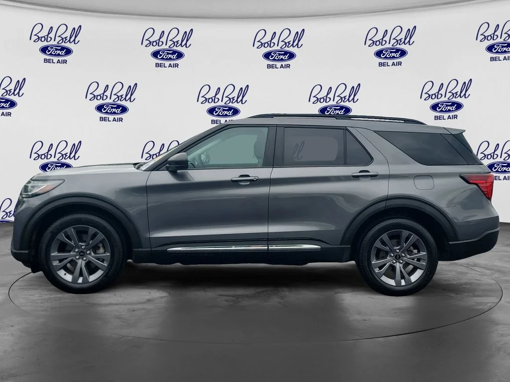 Used 2025 Gray Ford Active image 4
