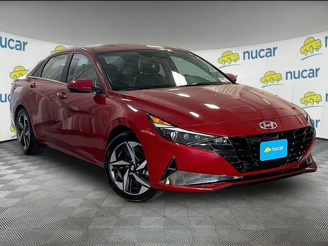 2023 Hyundai Elantra 2023 Hyundai Elantra Limited 4D Sedan