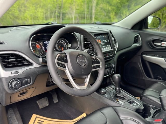 Used 2022 Crystal Metallic Jeep X image 10