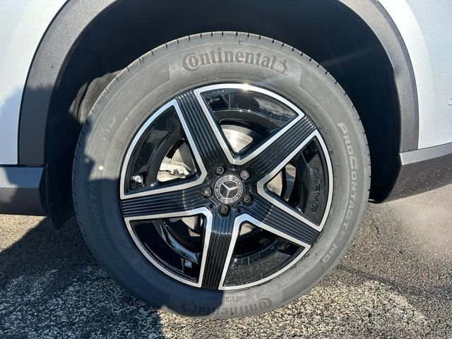 Used 2026 Silver Mercedes-Benz GLC 300 image 10