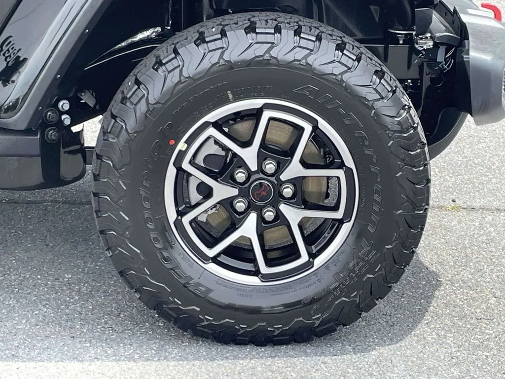 New 2026 Black Clearcoat Jeep Rubicon image 10