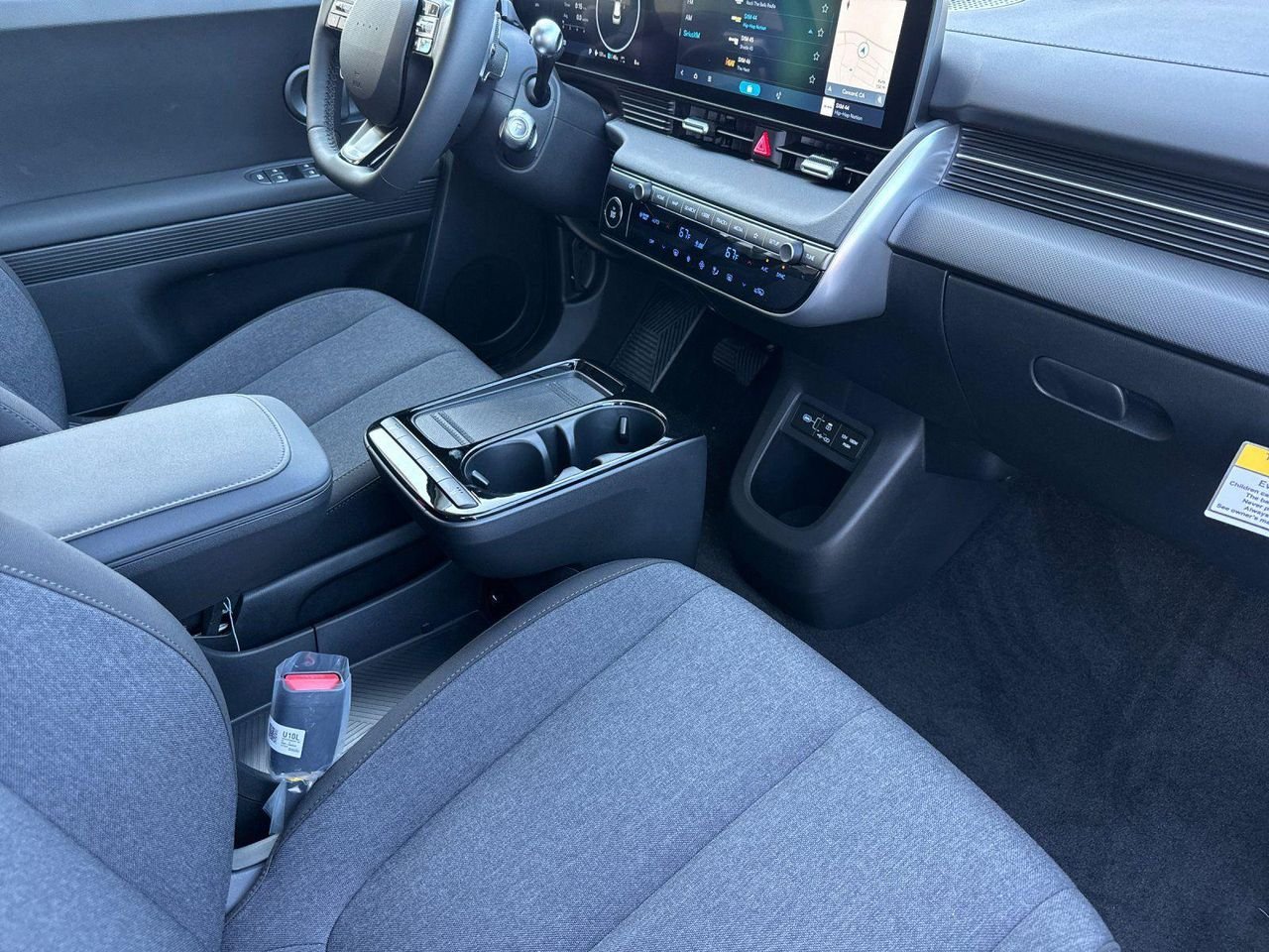 New 2026 White Hyundai SE image 15