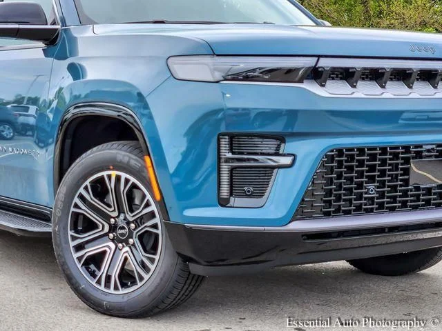 New 2026 Steel Blue Exterior Paint Jeep  image 3