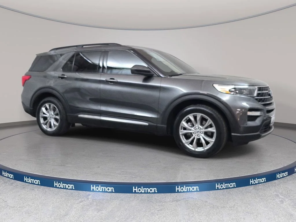 Used 2020 Gray Ford XLT image 4