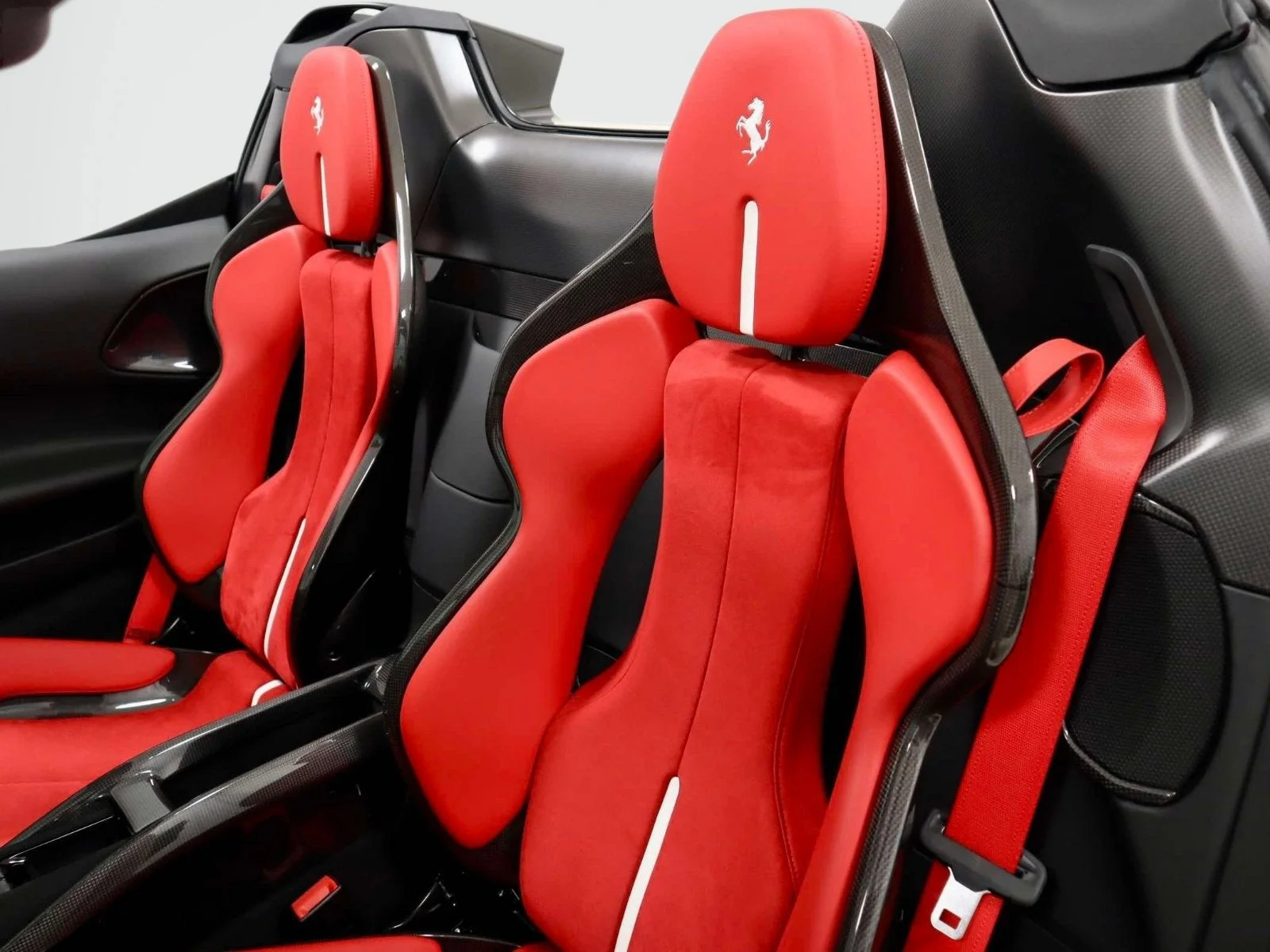 Certified Used 2022 Bianco Italia Ferrari  image 21