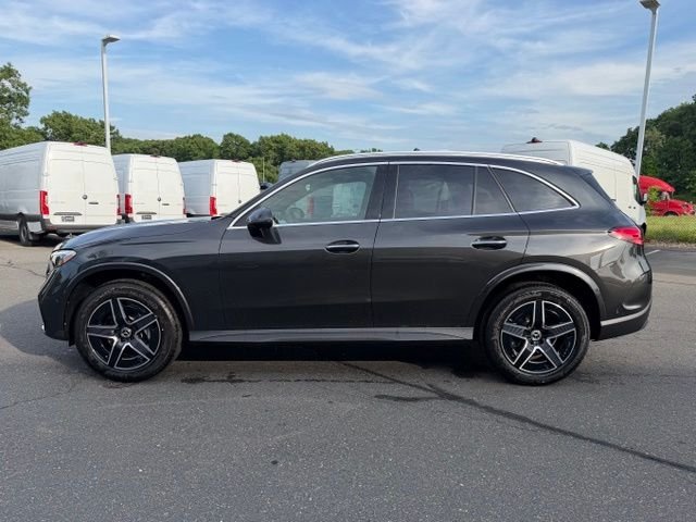 New 2026 Graphite Grey Metallic Mercedes-Benz GLC 300 image 4