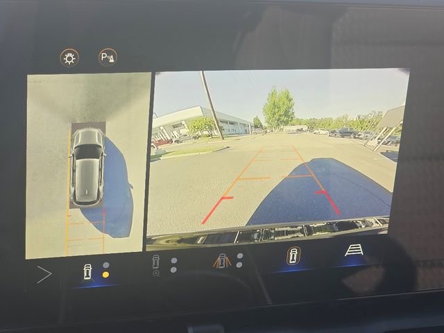 2025 Chevrolet Equinox LT - Photo 31