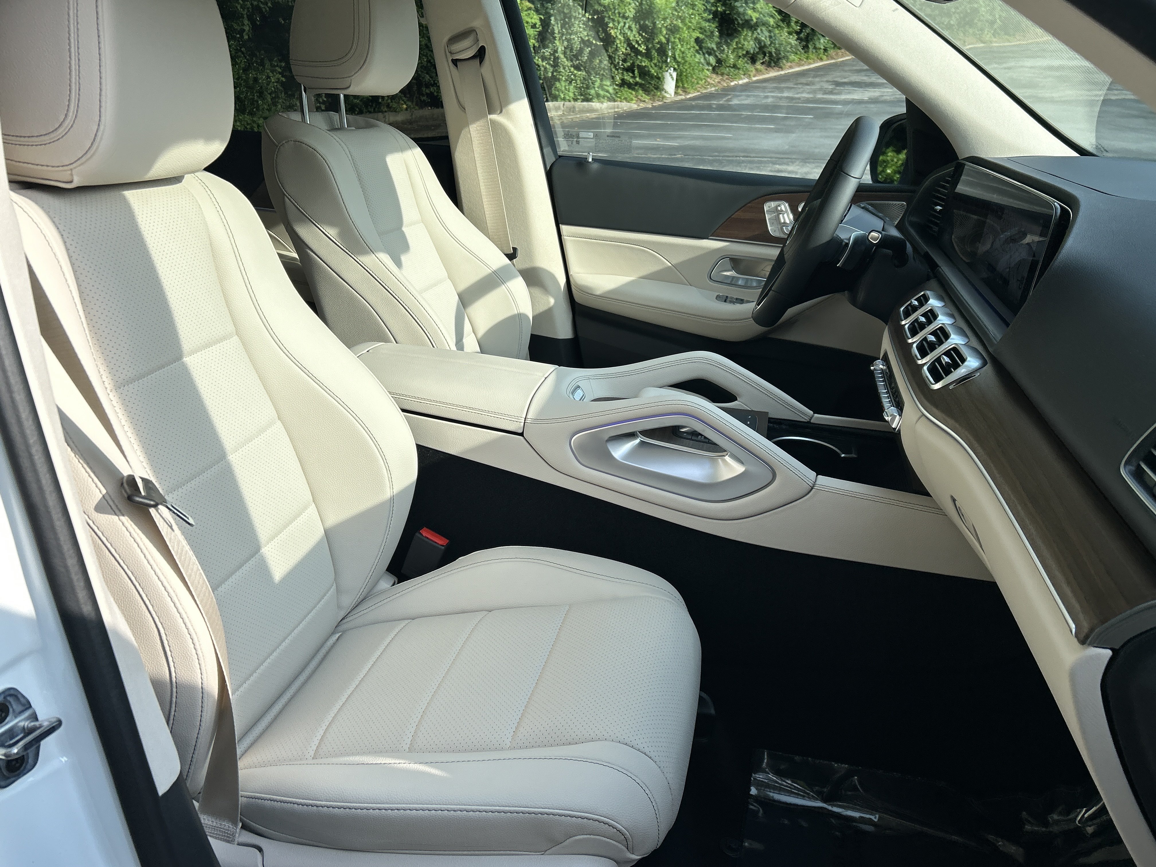 New 2026 MANUFAKTUR Moonlight White Metallic Mercedes-Benz GLE 350 4MATIC® SUV image 44