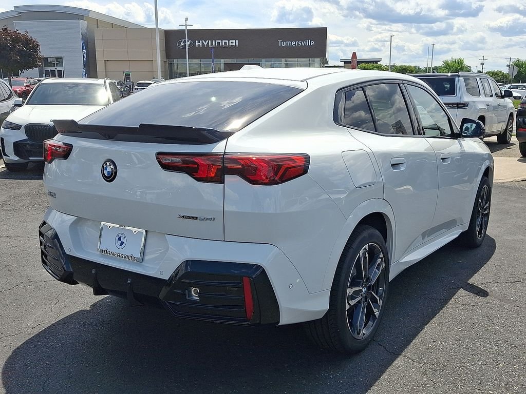 New 2026 Alpine White BMW xDrive28i image 4