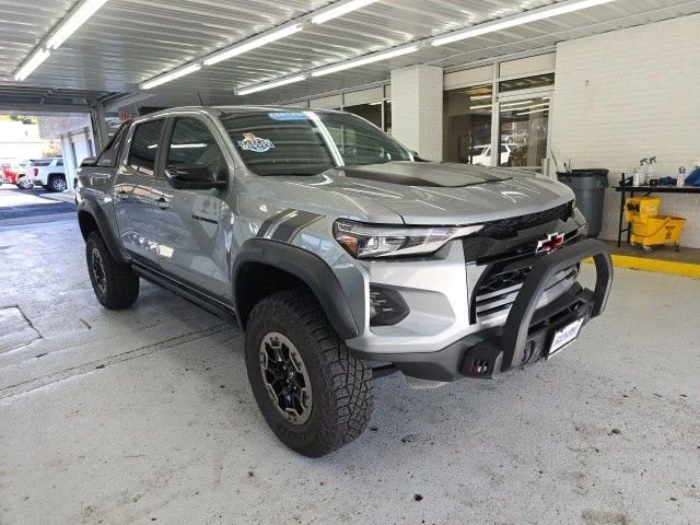 2023 Chevrolet Colorado ZR2 - Photo 7