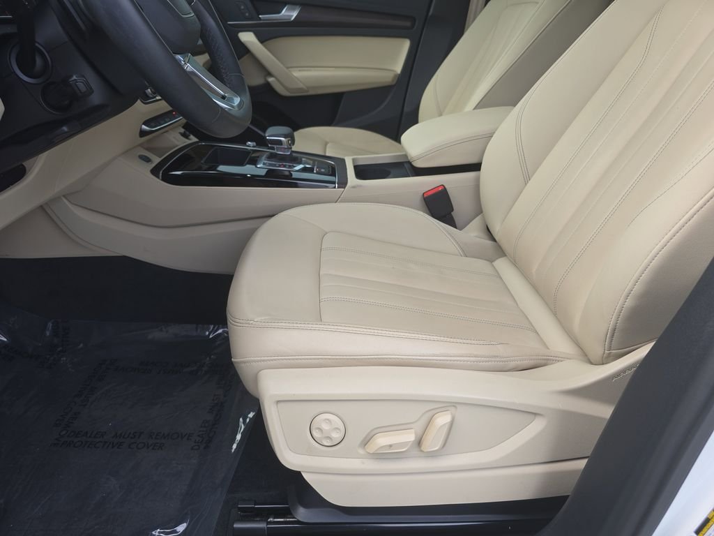 Used 2023 White Audi 40 Premium image 26
