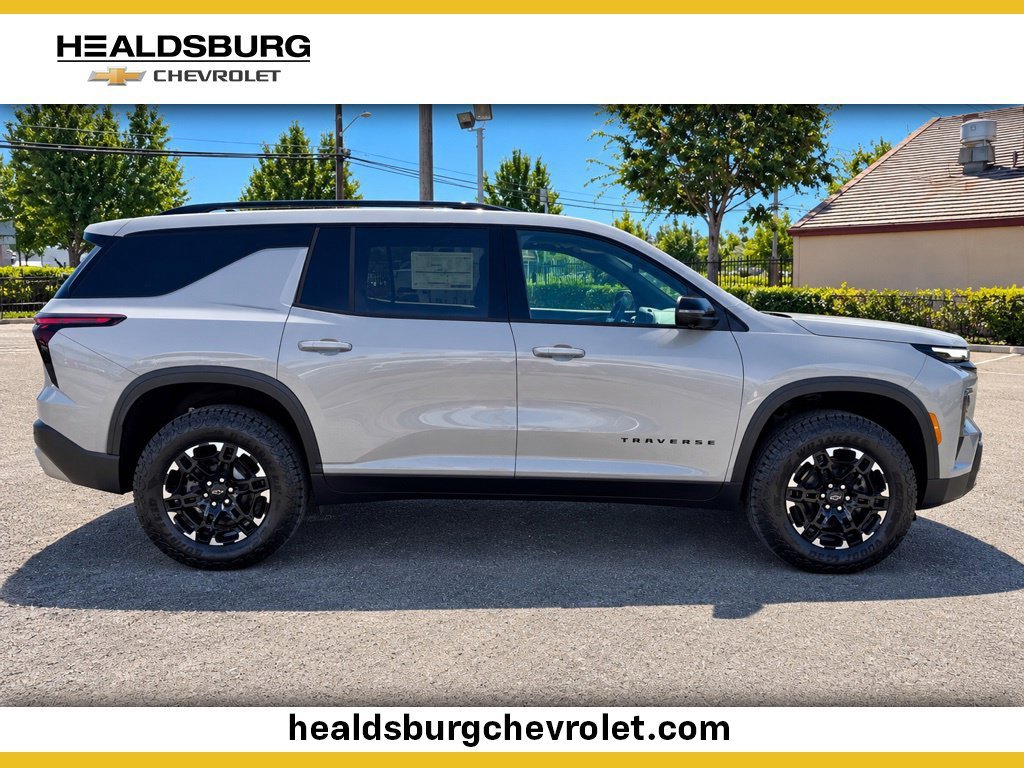 2027 Chevrolet Traverse Z71 - Photo 6
