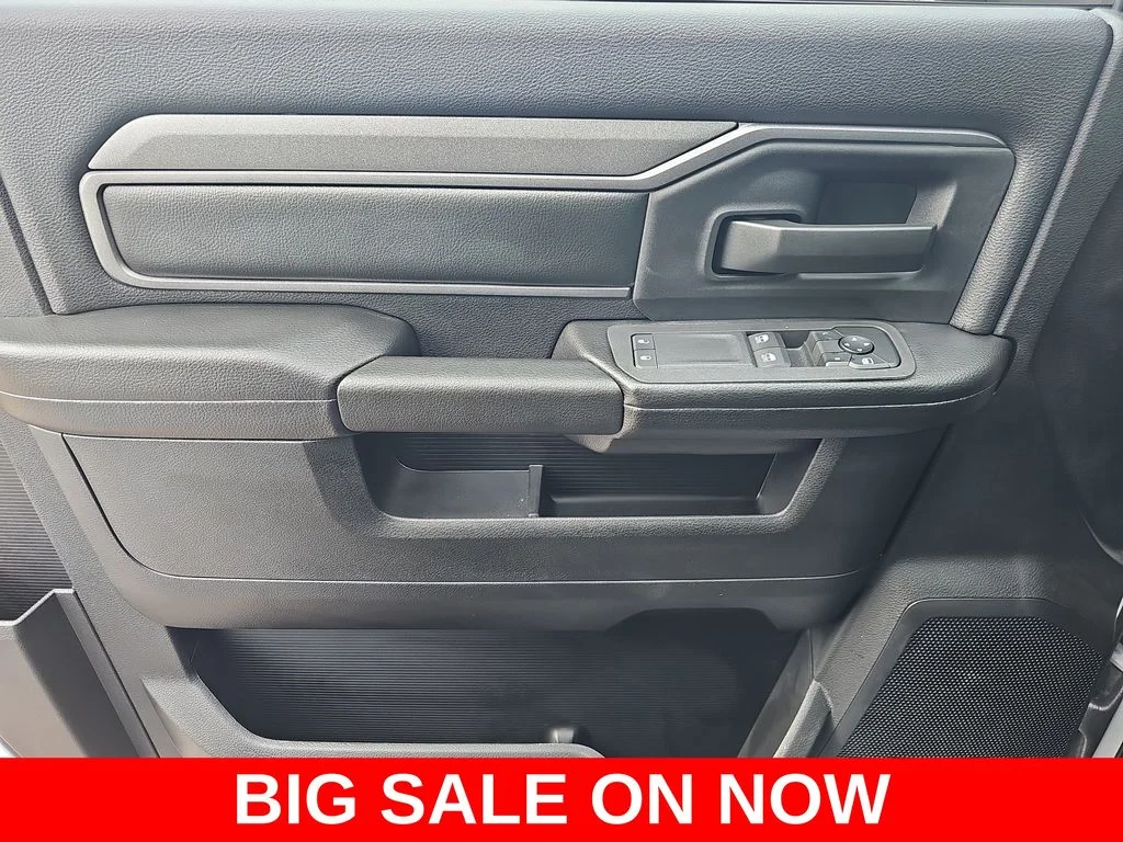 New 2026 Bright White Clearcoat RAM Tradesman image 27