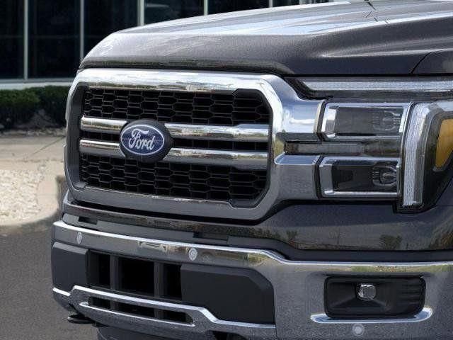 New 2025 Agate Black Metallic Ford Lariat® image 40