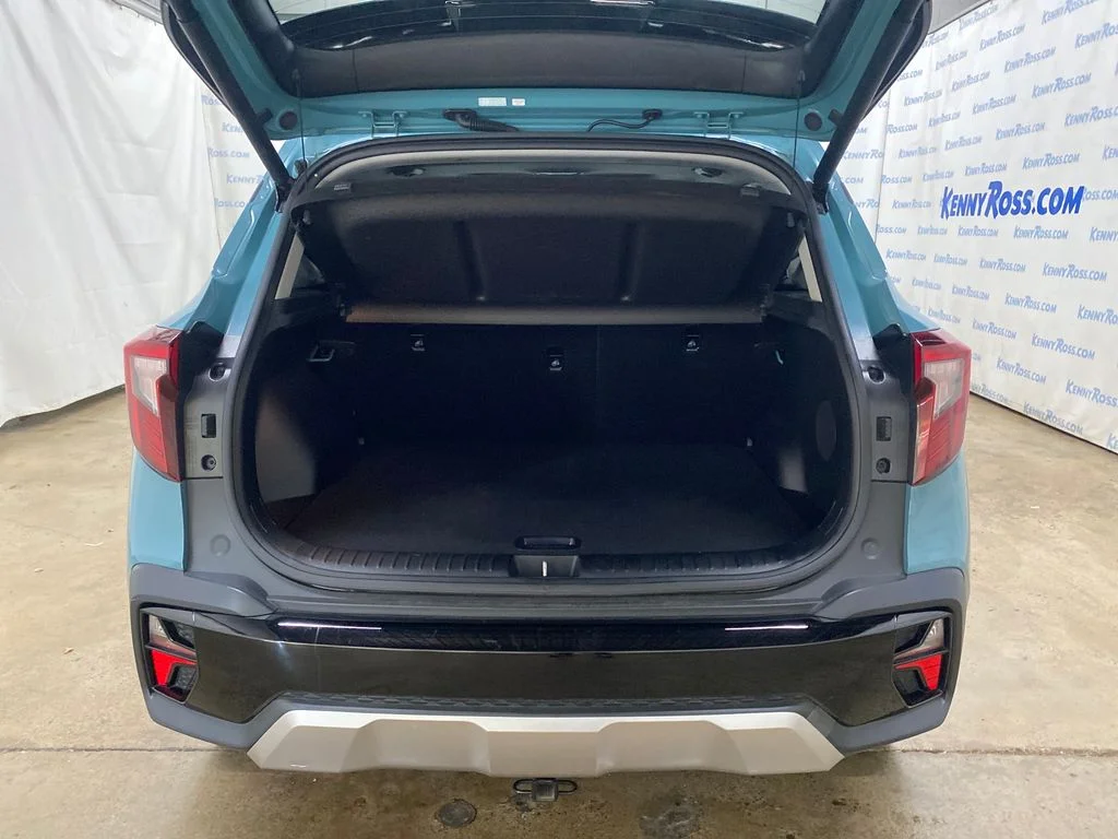 Used 2024 Blue Kia SX image 18